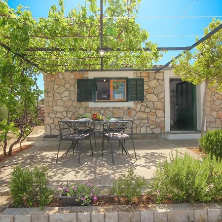 Robinson House Vinka Semesterbostad Jezera