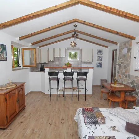 Casa vacanze Robinson House Vinka Jezera